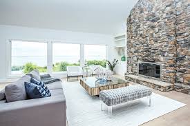 It's a style encapsulating the comfort of a beach house, but dolled up with luxury finishes. Modern Hamptons Style Beach House Modern Wohnbereich New York Von Ocean Blu Designs Houzz