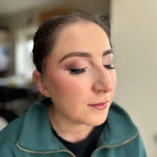 Trish Carroll (@trishc_makeup) • Instagram photos and videos