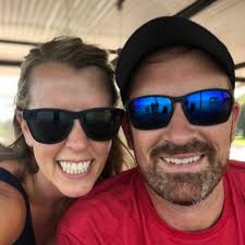 Charla Lee (@simplysneed)