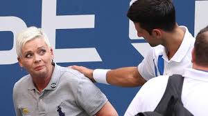 Djokovic is the only player to win all of the 'big titles' on the modern atp tour, which includes all four grand slam tournaments, all nine atp masters events, and the atp finals. Linienrichterin Mit Ball Getroffen Us Open Disqualifizieren Djokovic Tagesschau De