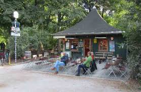Die wohnung im 9.og liegt auf der südost & südwest seite und bietet einen. Milchhausl Munchen Kiosk Am Englischen Garten Mit Kultstatus
