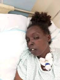 My tears can't stop flowing when I look at these photos😭😭😭 Joan is  suffering from throat cancer which has affected her health. What started as  just a normal body pain over time