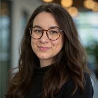 Danielle Heffernan's Instagram, Twitter & Facebook