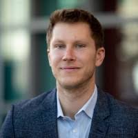 2700+ perfiles de «, Mickle»