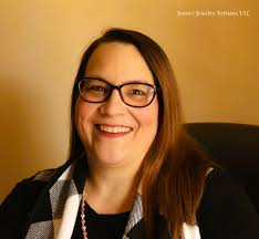 Melissa Holstein's Instagram, Twitter & Facebook