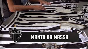 Clube pretende iniciar comercialização do uniforme no dia 13 de julho. Criador Do Manto Da Massa Se Emociona Ao Acompanhar Confeccao Da Camisa Clube Atletico Mineiro