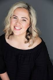 Kate Mcgill's Instagram, Twitter & Facebook