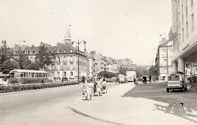 Nantes Annees 50 Le Cours Des 5o Otages Et Le Cours De Clisson A Droite Nantes Metropole Loire