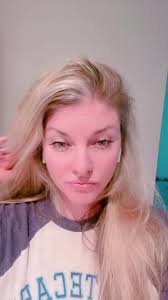 Ashley Boettger's Instagram, Twitter & Facebook