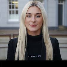 Today marks the end of an Era! After working at Venn Group for nearly four  years, I want to take this time to say a big Thank You! ❤️ Venn Group was