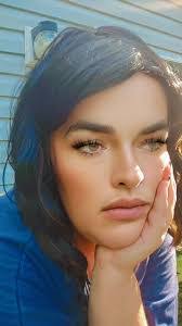 Leticia Noel's Instagram, Twitter & Facebook