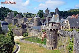 Its inhabitants are called the fougerais. Fougeres Francia Il Castello E La Citta Medievale Cosa Vedere