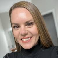 Cara Matthews's Instagram, Twitter & Facebook