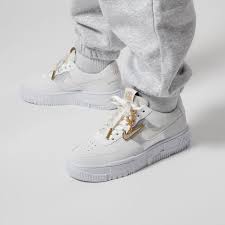 Solelinks On Twitter Ad Women S Nike Air Force 1 Pixel Gold Chain Dropped Via End Us Https T Co Yqhgdiwwy2 Uk Https T Co O33sb1rejb Https T Co Kuagltw0vb