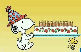 Snoopy S Having A Big Birthday Party Compleanno Snoopy Buon Compleanno Auguri Di Compleanno Divertenti