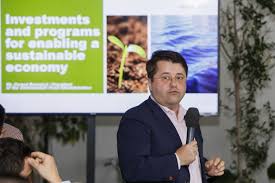 Transferul dosarului persoanei fizice între instalatori în cadrul programului privind instalarea sistemelor de panouri fotovoltaice pentru producerea de energie electrică, în vederea. Afm A Respins 78 Instalatori Pentru Programul De Instalare De Panouri Fotovoltaice SubvenÅ£ionte Au Mai RÄmas 270 Electrica Serv Èi Energobit Cluj DouÄ Firme Cu Mare ExperienÈÄ In Domeniul Energetic Nu Au