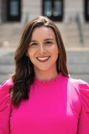 Alison Beale's Instagram, Twitter & Facebook