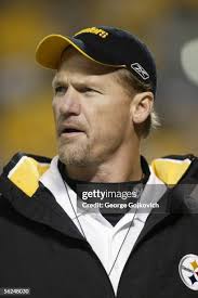 530 Pittsburgh Steelers 2005 Headshots Stock Photos, High-Res Pictures, and  Images