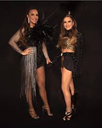 Ivete sangalo made it clear that, different from what is said a lot, she does not have a bad relationship with claudia leitte and revealed that the two got the two singers will meet in a joint live tomorrow, carnival saturday, starting at 5:30 pm. Mj3xi9un1z3orm
