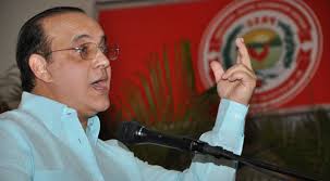 Quique Antún dice se necesita un cambio para que las riquezas del país no  se vayan a los “bolsillos de un grupito”