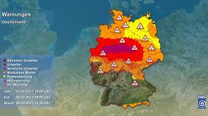 Die unwetterwarnung vor starken schneefällen an den alpen bleibt bestehen. Dwd On Twitter Mittlerweile Sind Unwetter Warnungen Vor Starkem Schneefall Und Extrem Starken Schneeverwehungen Aktiv Alle Informationen Finden Sie Auf Https T Co Il4ezivrrj Sowie In Unserer Warnwetter App V Https T Co Uvisek4xou