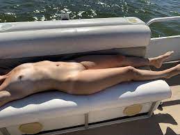 Naked boat ride : r/girlsdoingstuffnaked