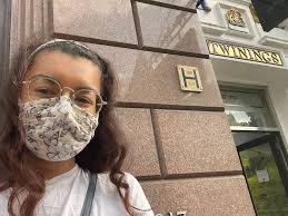 I went to the shop that sells tea to the Queen but they wouldn't tell me  her order for an important reason'