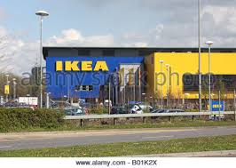 Du kaufst ein & wir liefern. Ikea Aus Der Stadt Nach Hause Liefern Grossspeicher In Milton Keynes Uk Stockfotografie Alamy