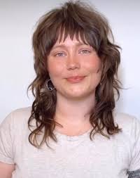 Hi everyone, can anyone recommend a local hairdresser who won't cost the  earth but is good at cutting shaggy, mullet styles like the photo? Thanks  in advance!