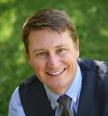 Nathaniel Roberts's Instagram, Twitter & Facebook