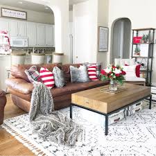 Back to article → red coffee table for a nice room focal level. 32 Stylish And Cozy Christmas Living Room Decor Ideas