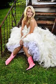 Country Weddings Brides In Boots Country Wedding American Wedding Country Bride