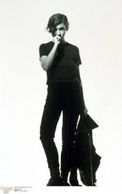 Well, sheena decided to change, and she did change for good………punk rock became more and more popular, as ramones did. 42 Just Justine Frischmann Ideas Justine Frischmann Britpop Musician