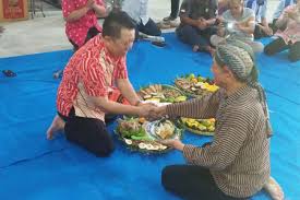 Maybe you would like to learn more about one of these? Pedagang Barang Antik Kota Lama Tempati Gedung Ppi Ekonomi