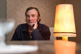 Salary, married, wedding, spouse, family. Miroslav Kaman Alias Esenbak Z Pelisku Hornik I Vychovatel V Blazinci Blesk Cz