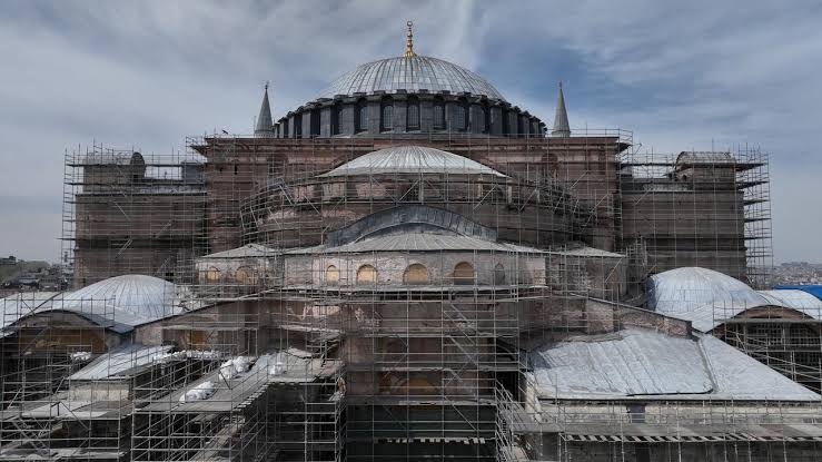 Hagia Sophia undergoes major restoration to protect 1,486-year-old landmark  - Türkiye Today