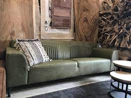 Das team hat im ausführlichen sofa leder vintage test uns jene besten produkte angeschaut und die brauchbarsten merkmale aufgelistet. Retro Sofa Maximus Mit Nahten In Der Ruckenlehne In Vintage Leder Olive Von Mokana