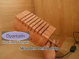 Banyak cara peletakan pot bunga untuk menambah pemandangan dekorasi rumah anda, bisa dengan cara menggantungnya, serta membuat rak khusus dengan memanfaatkan kayu bekas tersebut anda dapat menghemat biaya pembelian rak bunga. Cara Pembuatan Lampu Hias Meja Dari Kayu Bekas Kreasi Unik Kerajinan Tangan Youtube Kayu Bekas Kayu Rumah Balok Kayu