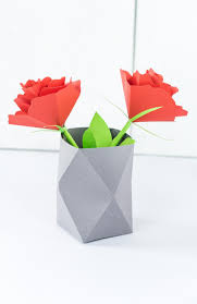 Diy Origami Vase Aus Papier Basteln Tolle Gunstige Diy Deko Idee Basteln Mit Papier Basteln Mit Papier Einfach Diy Origami