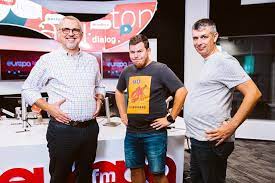 La radio con la mejor música del 2000 hasta hoy y los programas más rompedores. MareacantÄƒrealÄƒ Vlad George È™i Luca Mai Au O SÄƒptÄƒmanÄƒ SÄƒ Intre In FormÄƒ Inainte De SÄƒrbÄƒtori Europa Fm