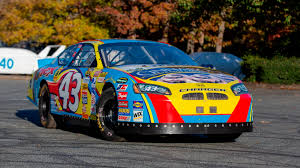 The manufacturing company departed the racing series after winning the 2012 nascar sprint cup (monster energy cup) with driver brad keselowski and his penske miller lite. 2004 Dodge Petty Enterprises No 43 Nascar S95 Kissimmee 2019