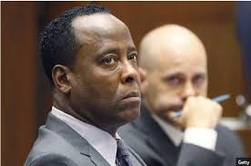 Bí mật đen tối của Michael Jackson: Muốn cưới vợ 12 tuổi, thích cải trang  thành gái điếm