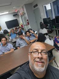 Escuela Padre Aníbal...