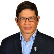 Le Dinh's Instagram, Twitter & Facebook