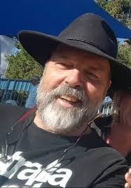 Kel O'Neill's Instagram, Twitter & Facebook