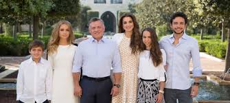 Regina Rania A Iordaniei De La Originile Umile La Povestea De Dragoste Ca In Filme și Pană La Implementarea Gandirii Moderne In Randul Femeilor și Tinerilor Din Lumea Arabă Life Ro
