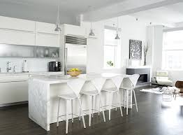 10 trendy bar and counter stools to