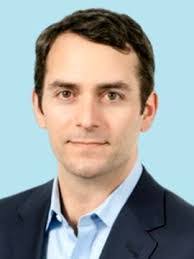 Sarah Foss's Instagram, Twitter & Facebook