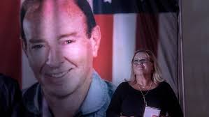 Friends, family honor Ed Mitchell, sixth man to touch the moon