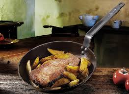 De Buyer Grillpan In Staal Met Natuurlijke Antiaanbaklaag Mineral B Element Pro 32cm Muller Kitchen And Tableware